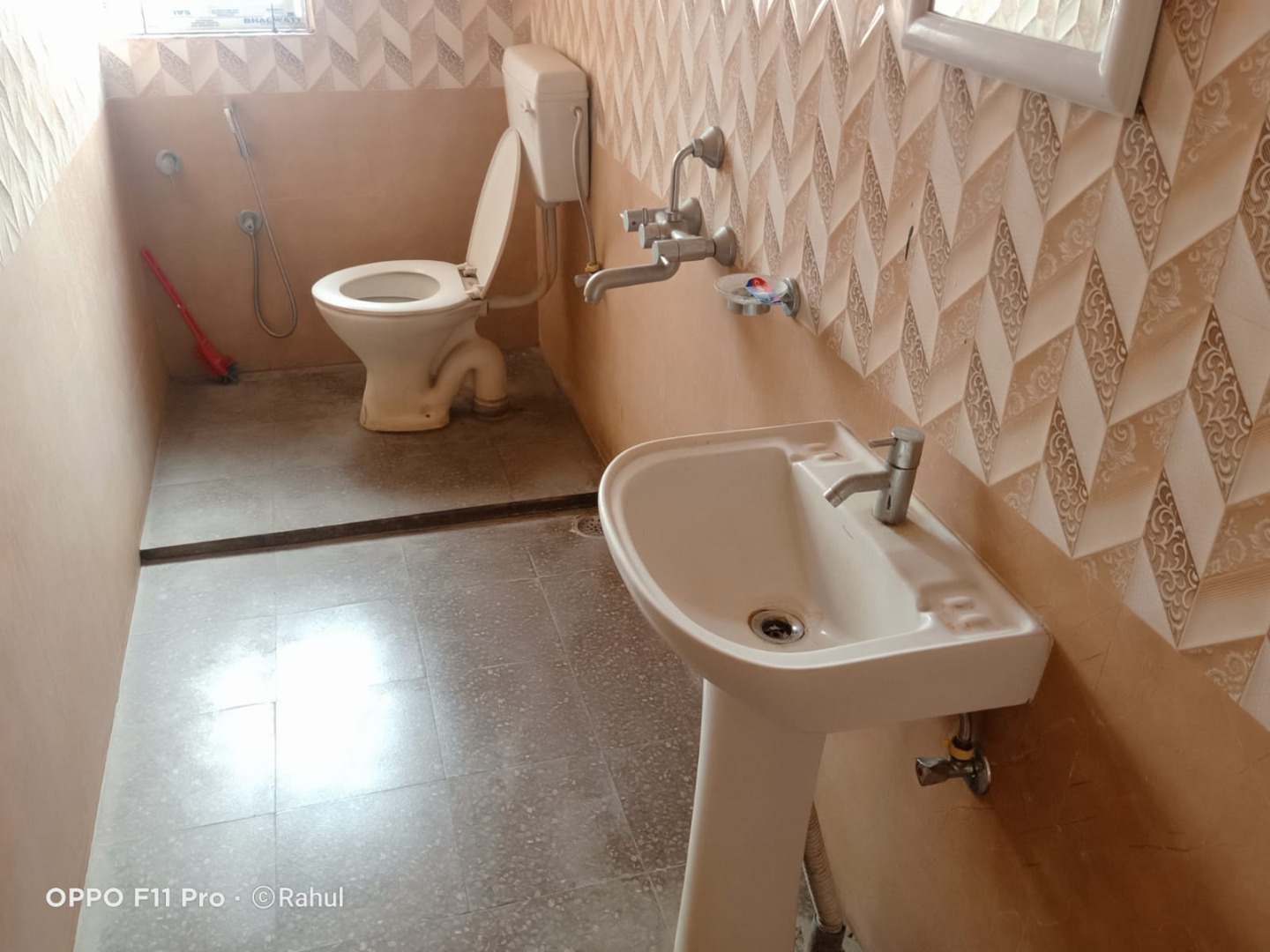 Unfurnished 3bhk in Hatigaon, Guwahati, Assam, India for Rent